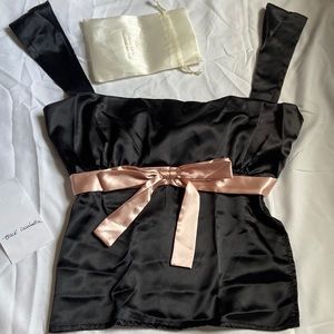 Enduring Kairos top in Noir Black 🤍